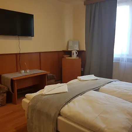 Ket Vandor Fogado Mátraderecske