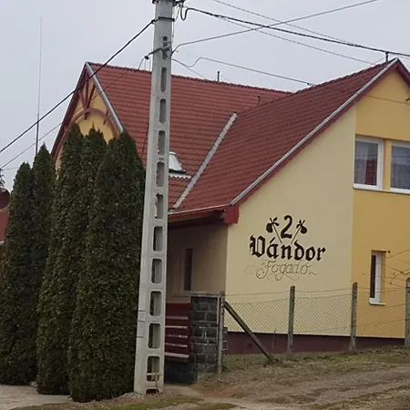 Ket Vandor Fogado Bed & Breakfast Mátraderecske