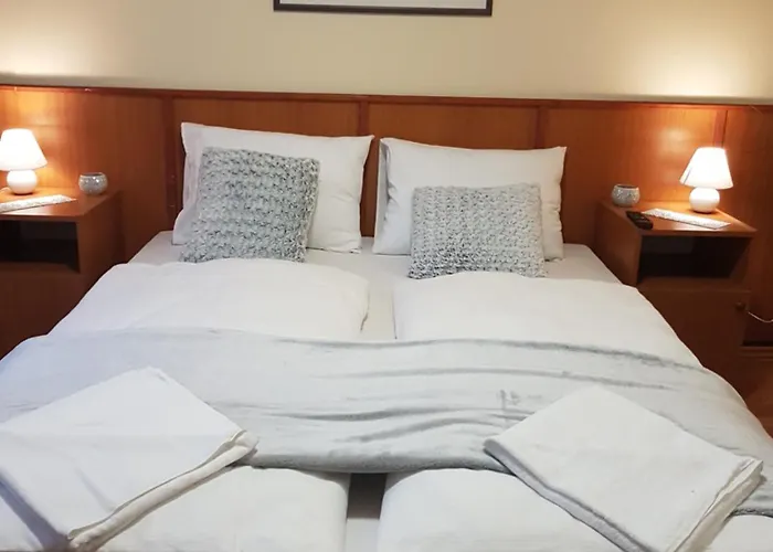 Bed & Breakfast Ket Vandor Fogado Mátraderecske
