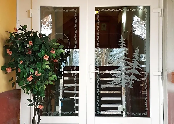 Ket Vandor Fogado Bed & Breakfast Mátraderecske
